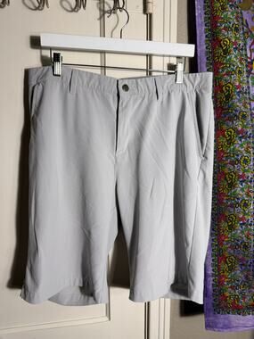 Adidas Golf Shorts Gray Stretch Performance Flat Front - Size 35